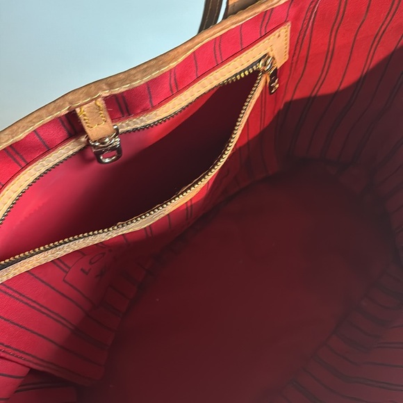 Louis Vuitton tote bag, large in size very well kept - Picture 4 of 6